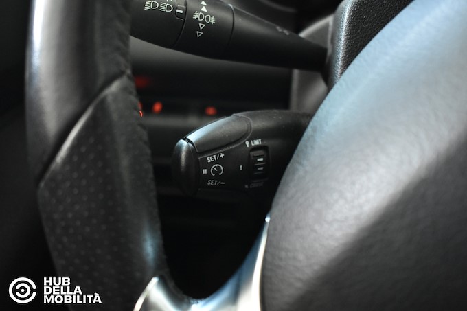 PEUGEOT 5008 2.0 HDi 150CV Active